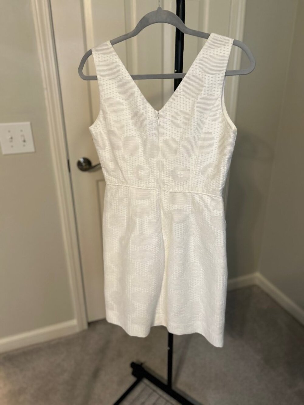 J. Crew Size 6 White Jacquard Cotton Pleated Sleeveless Dress - Picture 3 of 9
